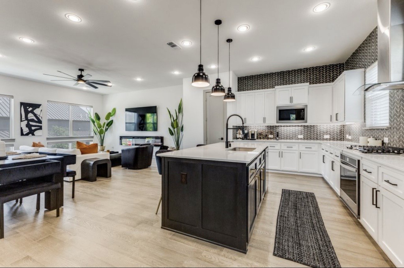 2649 La Altura Lane Dallas TX 75212