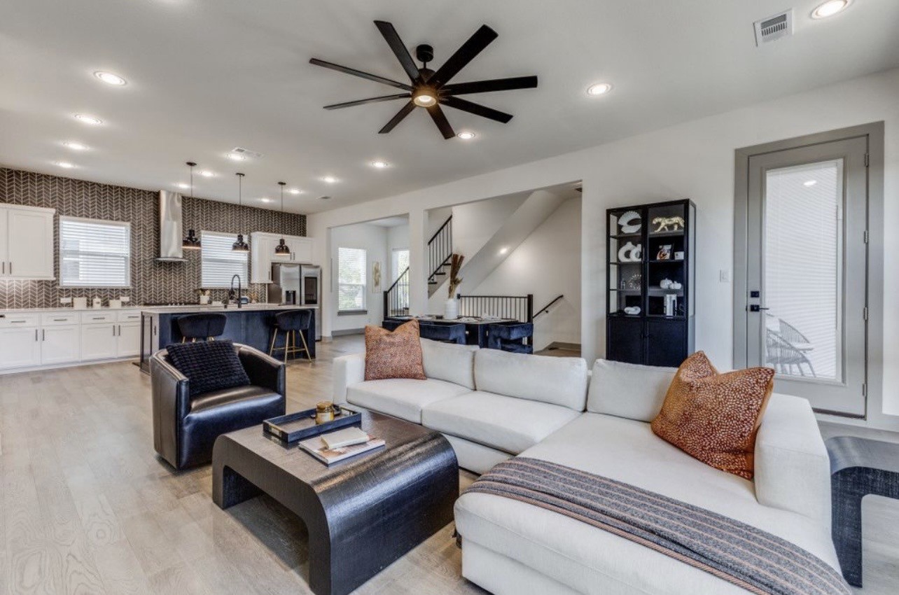 2649 La Altura Lane Dallas TX 75212