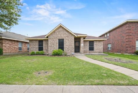 801 Horseshoe Court Desoto TX 75115