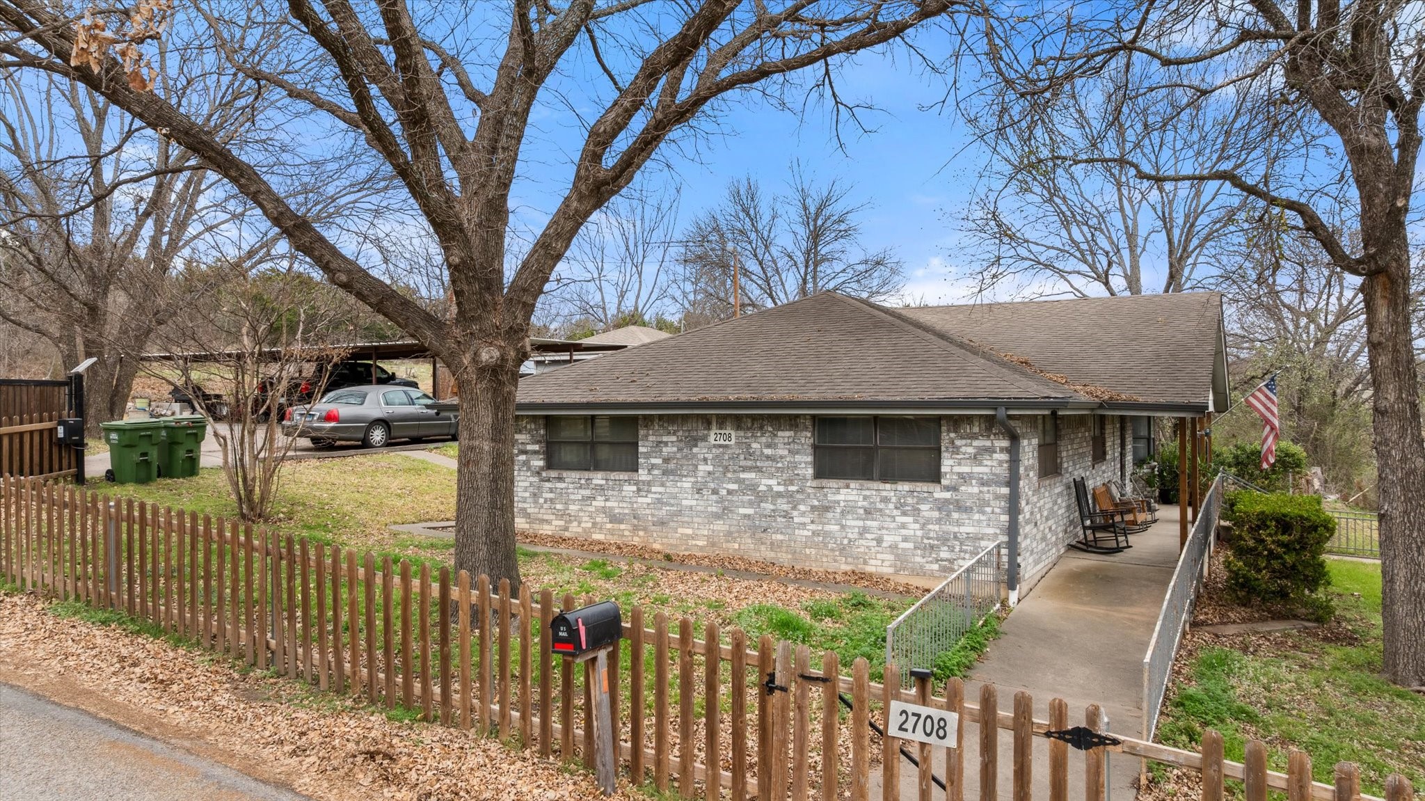 2708 Cedarhill Street Granbury TX 76048