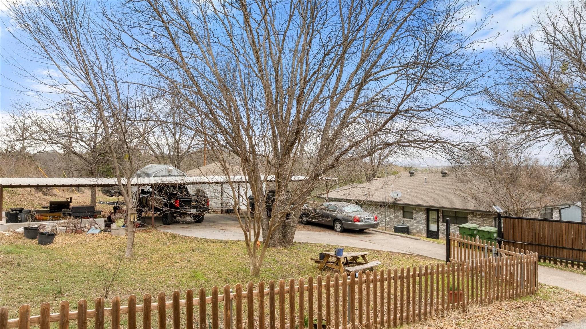 2708 Cedarhill Street Granbury TX 76048