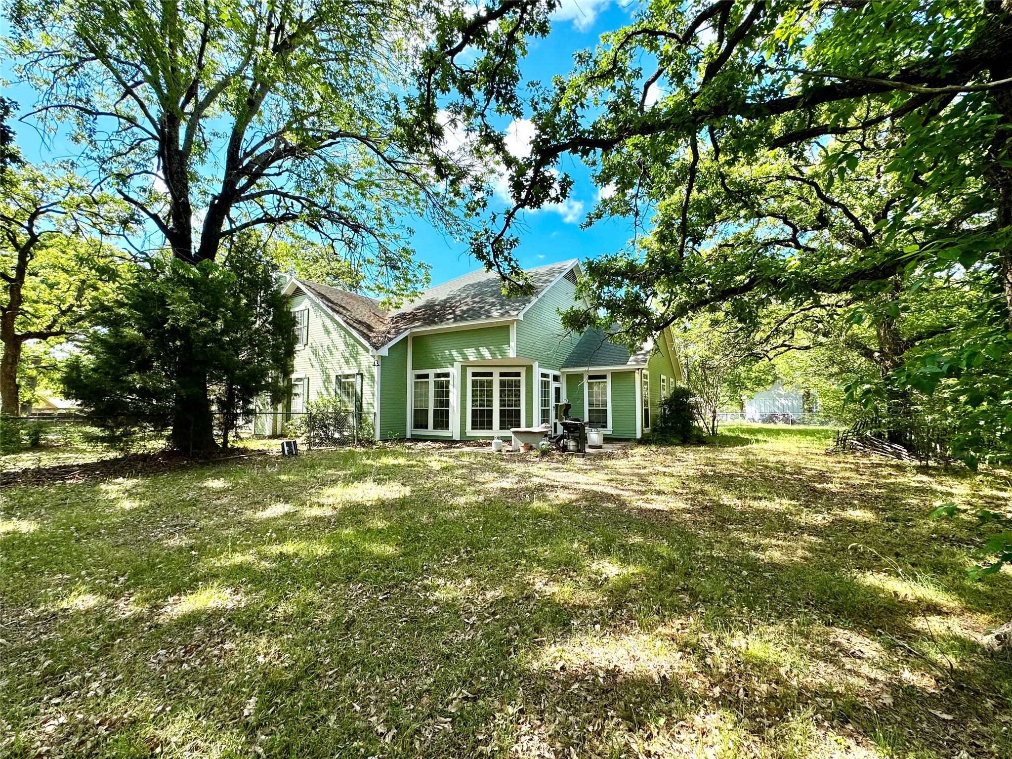 110 Buena Vista Street Mabank TX 75156