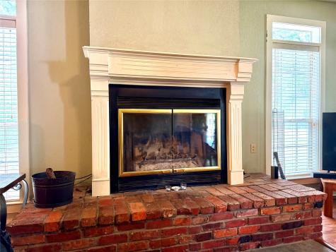 110 Buena Vista Street Mabank TX 75156