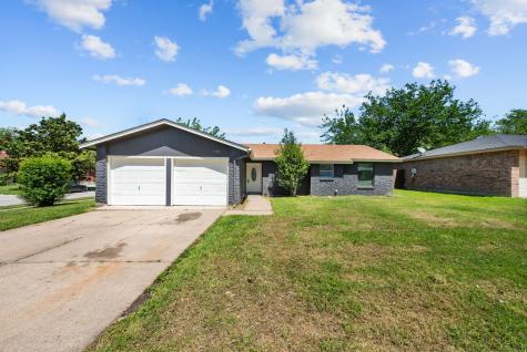 715 S Hunters Glen Circle Arlington TX 76015