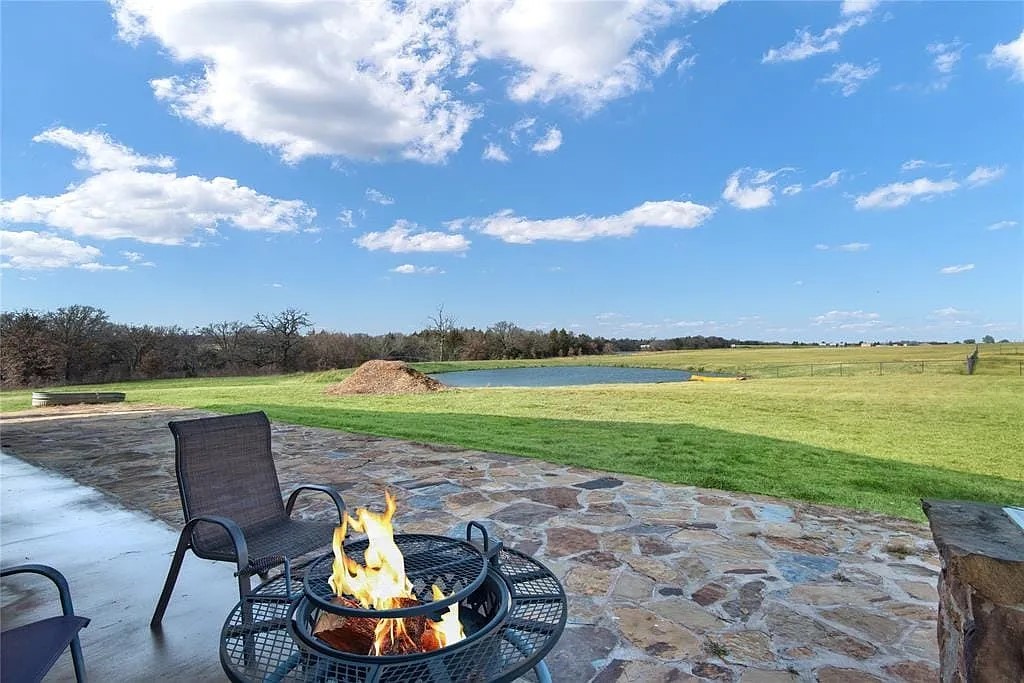 125 Heritage Road Gordonville TX 76245