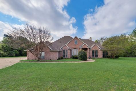 102 Dobbs Road Lake Dallas TX 76208