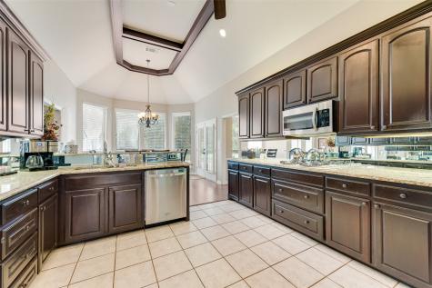 102 Dobbs Road Lake Dallas TX 76208