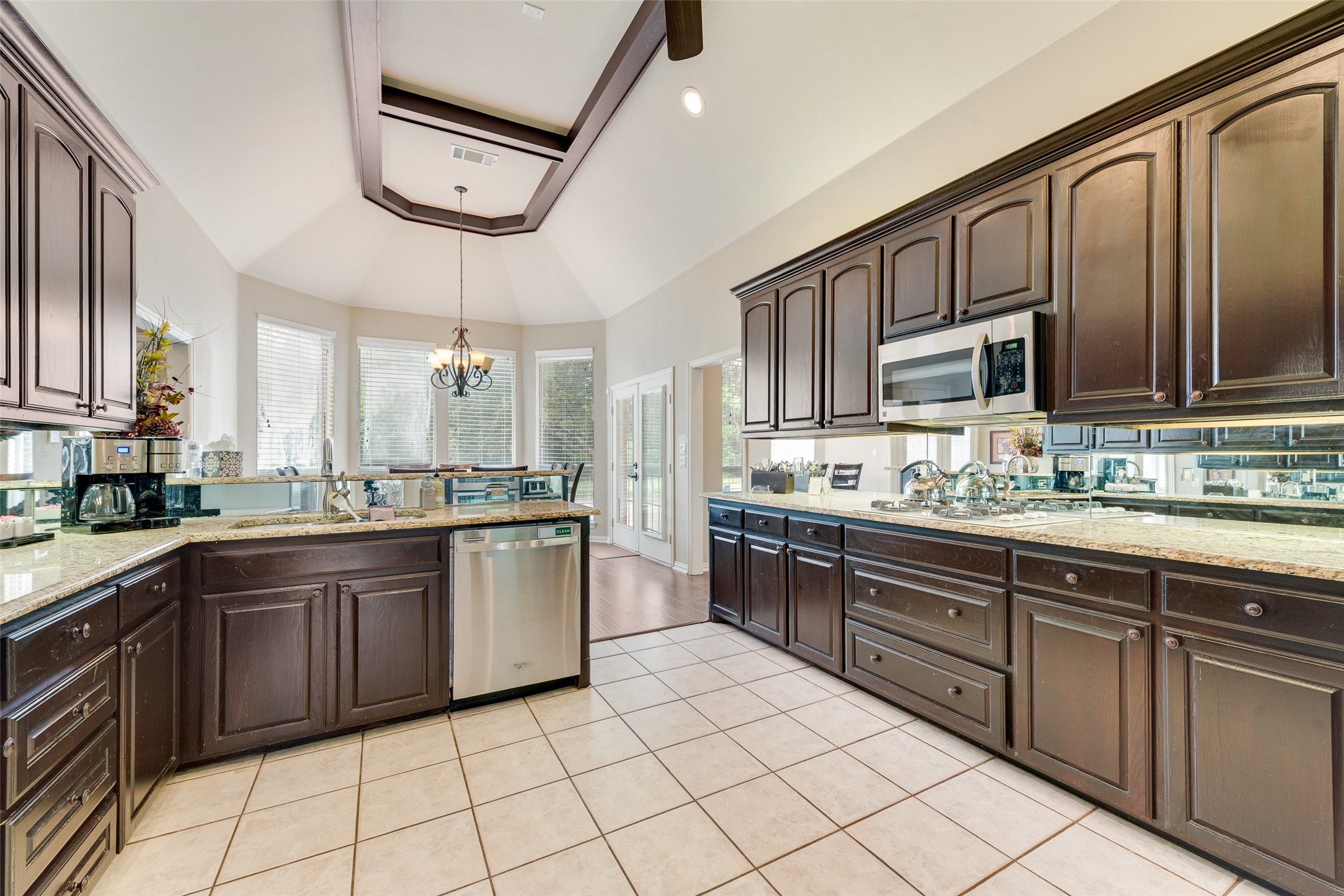 102 Dobbs Road Lake Dallas TX 76208