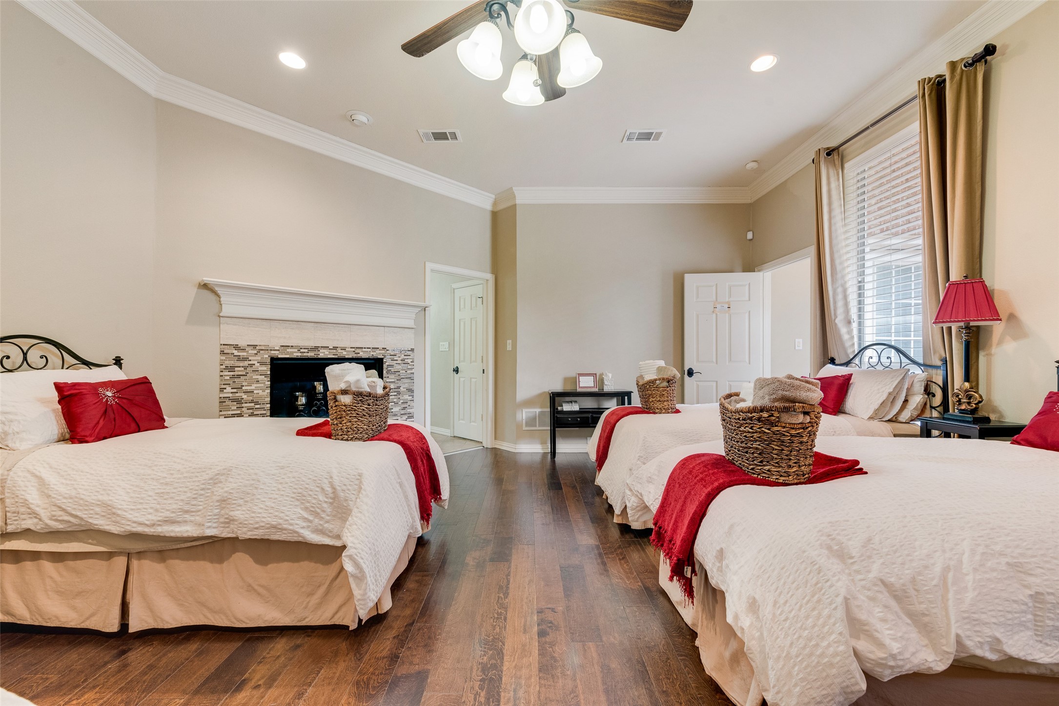 102 Dobbs Road Lake Dallas TX 76208