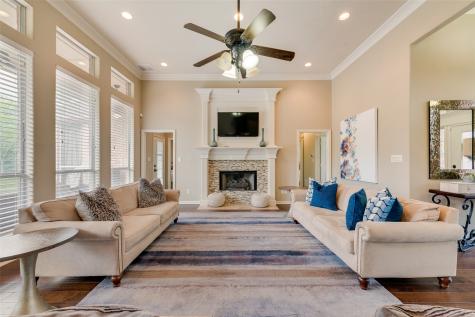 102 Dobbs Road Lake Dallas TX 76208