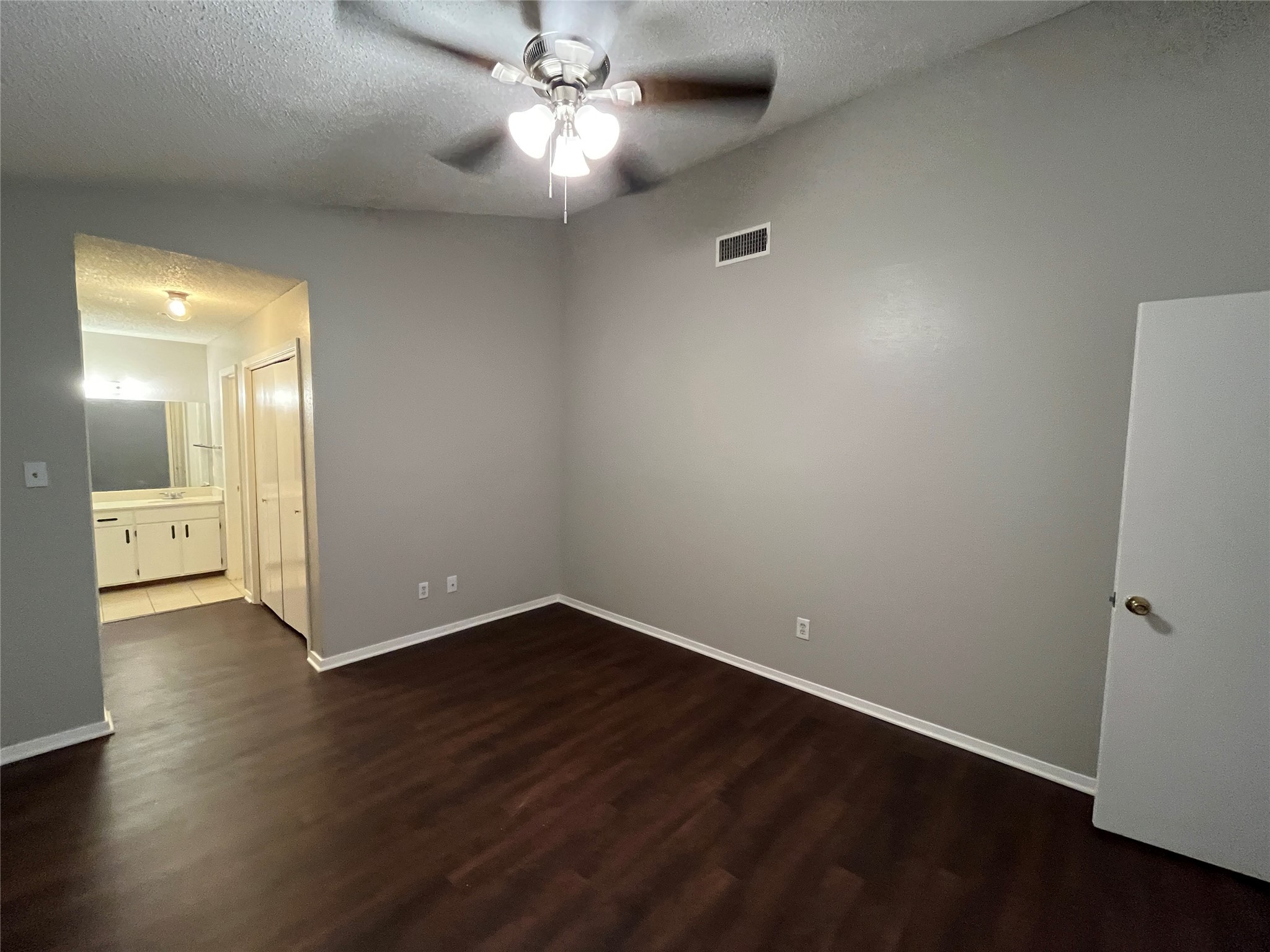1337 Woodhill Drive Lewisville TX 75067