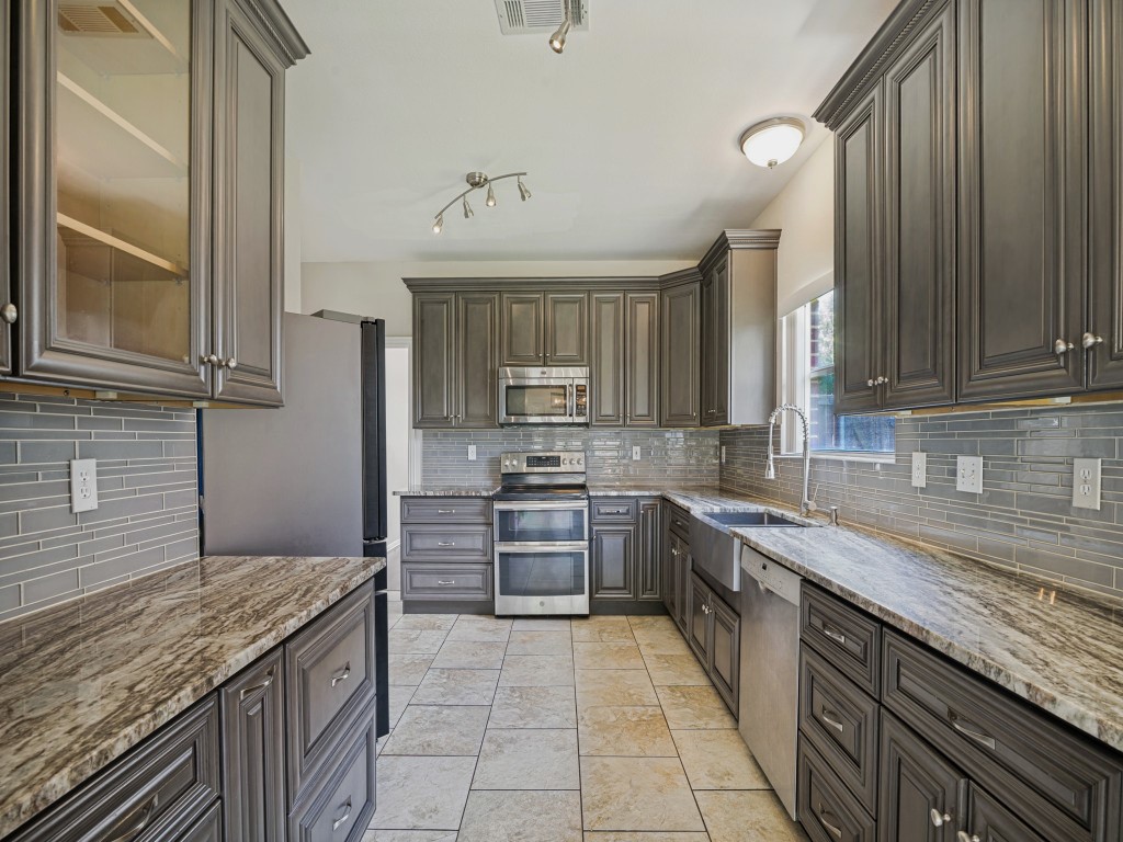 6905 Foxglove Trail Sachse TX 75048