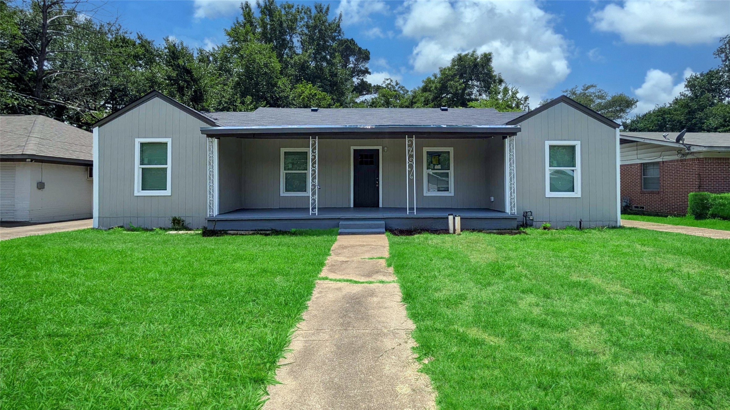 1404 E Polk Street Paris TX 75460