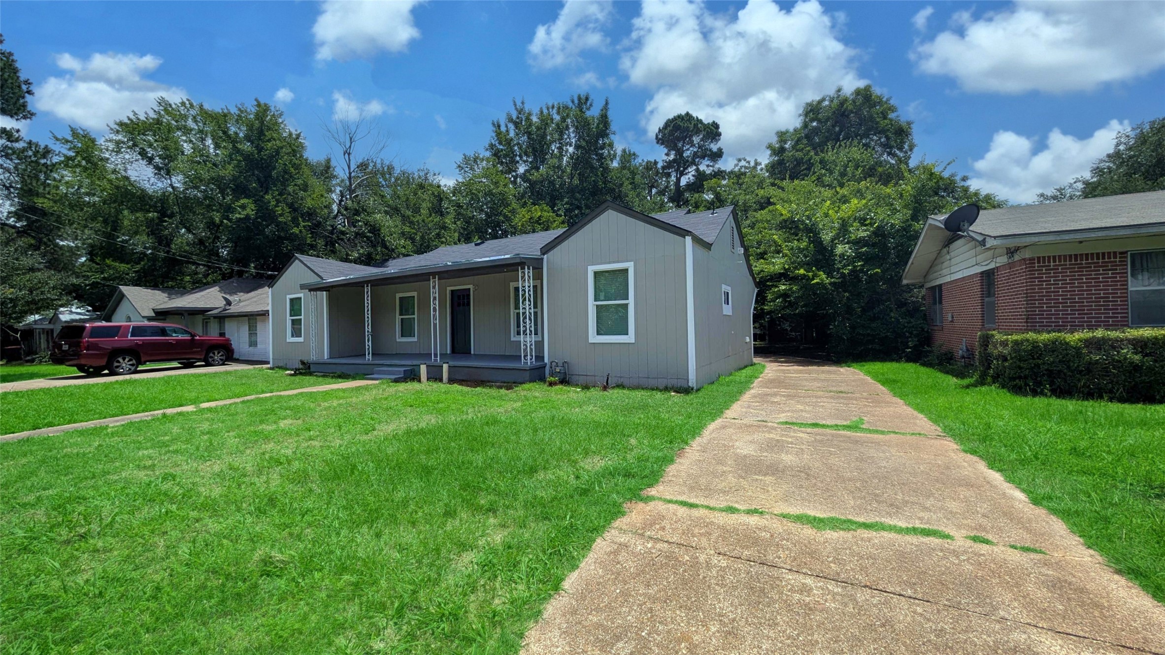 1404 E Polk Street Paris TX 75460