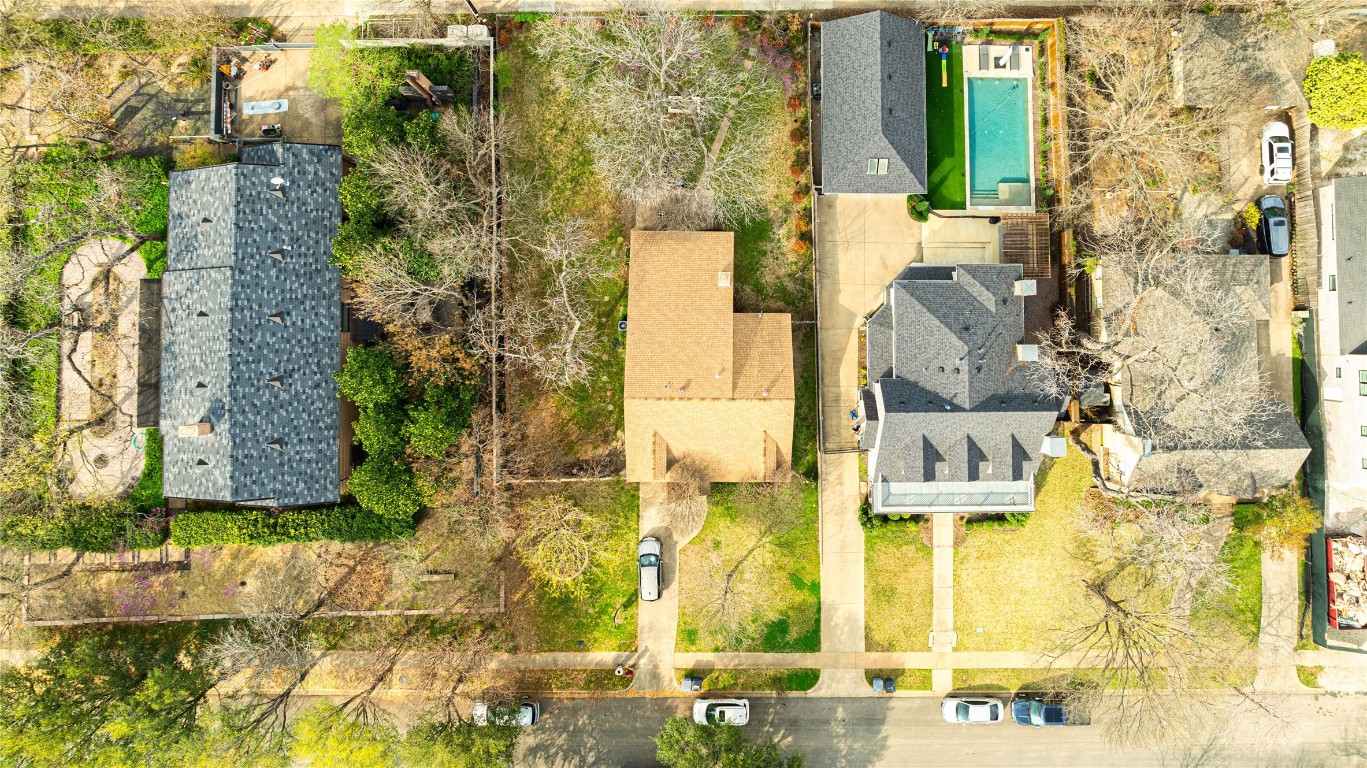 6809 Clayton Avenue Dallas TX 75214