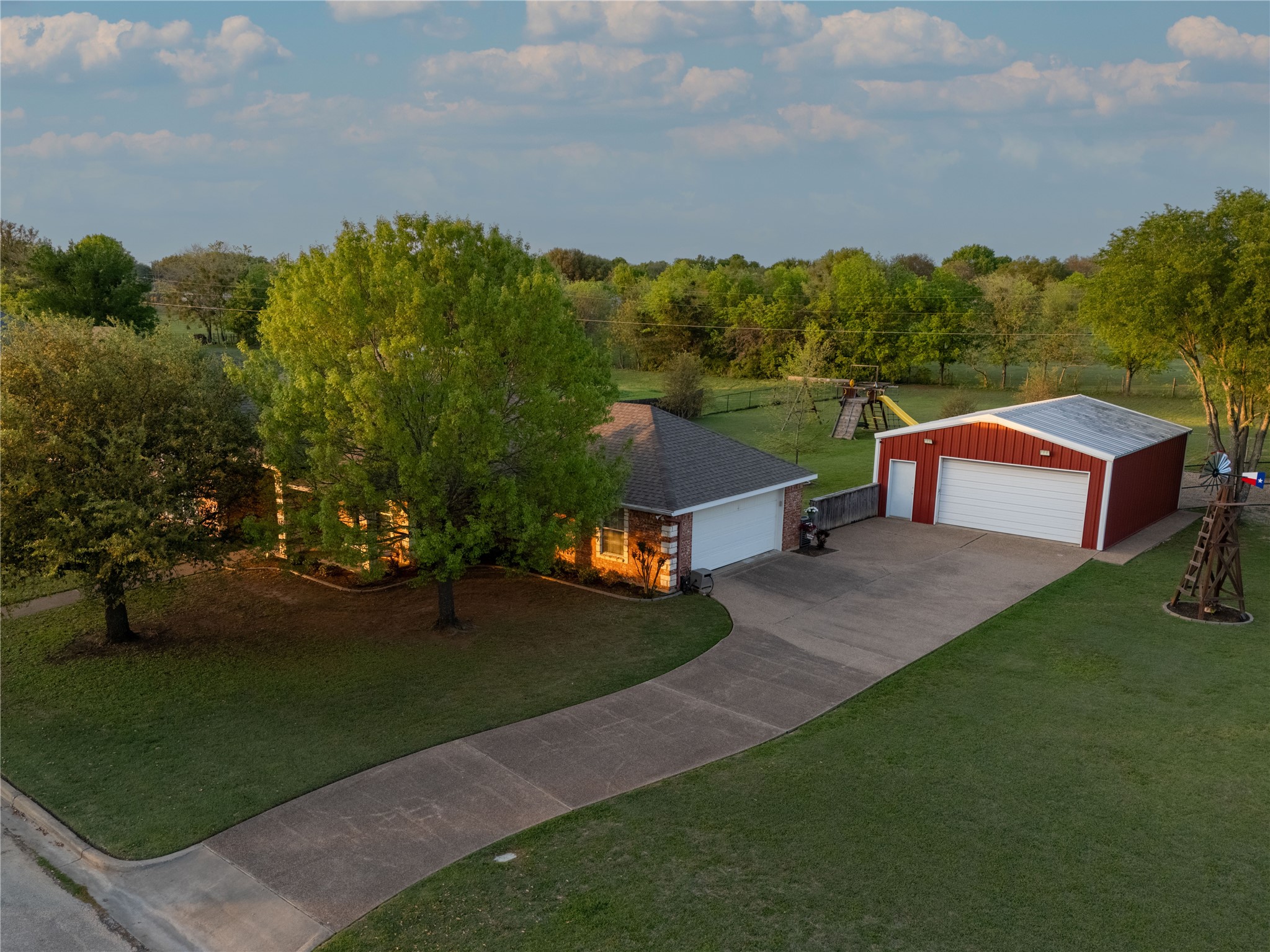 255 Paloma Drive Woodway TX 76712