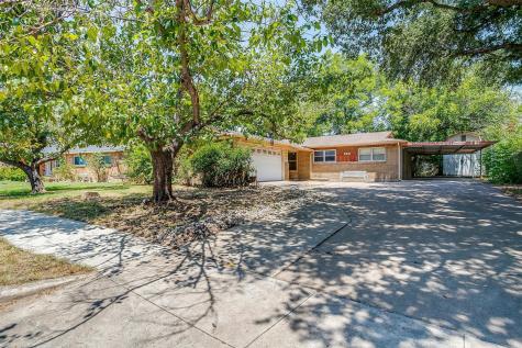 360 W Southern Avenue Saginaw TX 76179