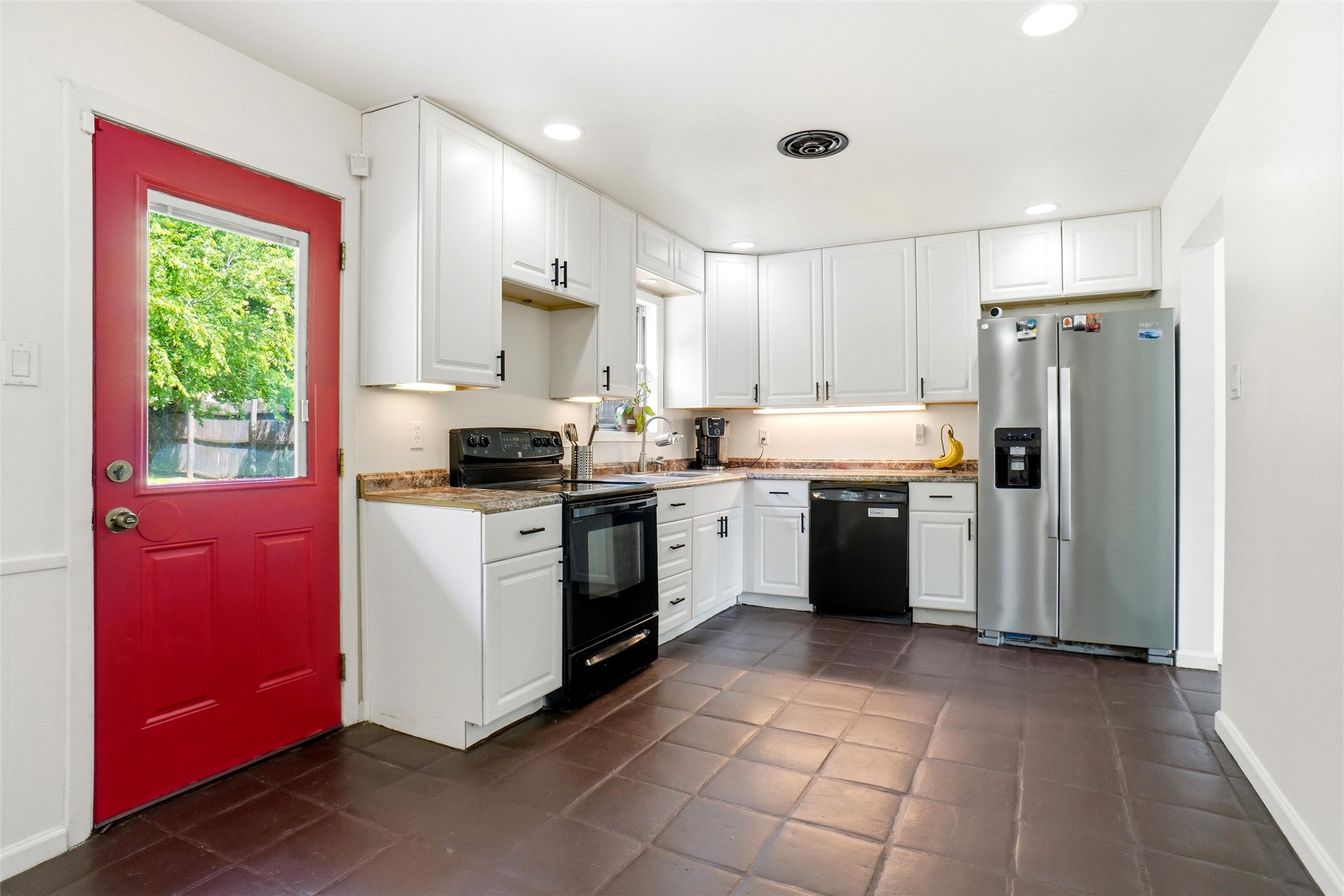 889 Jerry Lane Bedford TX 76022