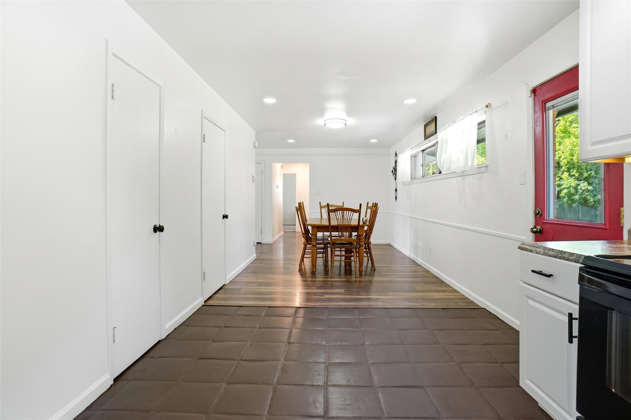 889 Jerry Lane Bedford TX 76022