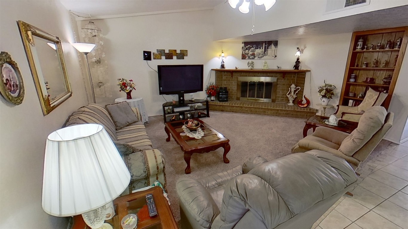 322 E Crossland Boulevard Grand Prairie TX 75052