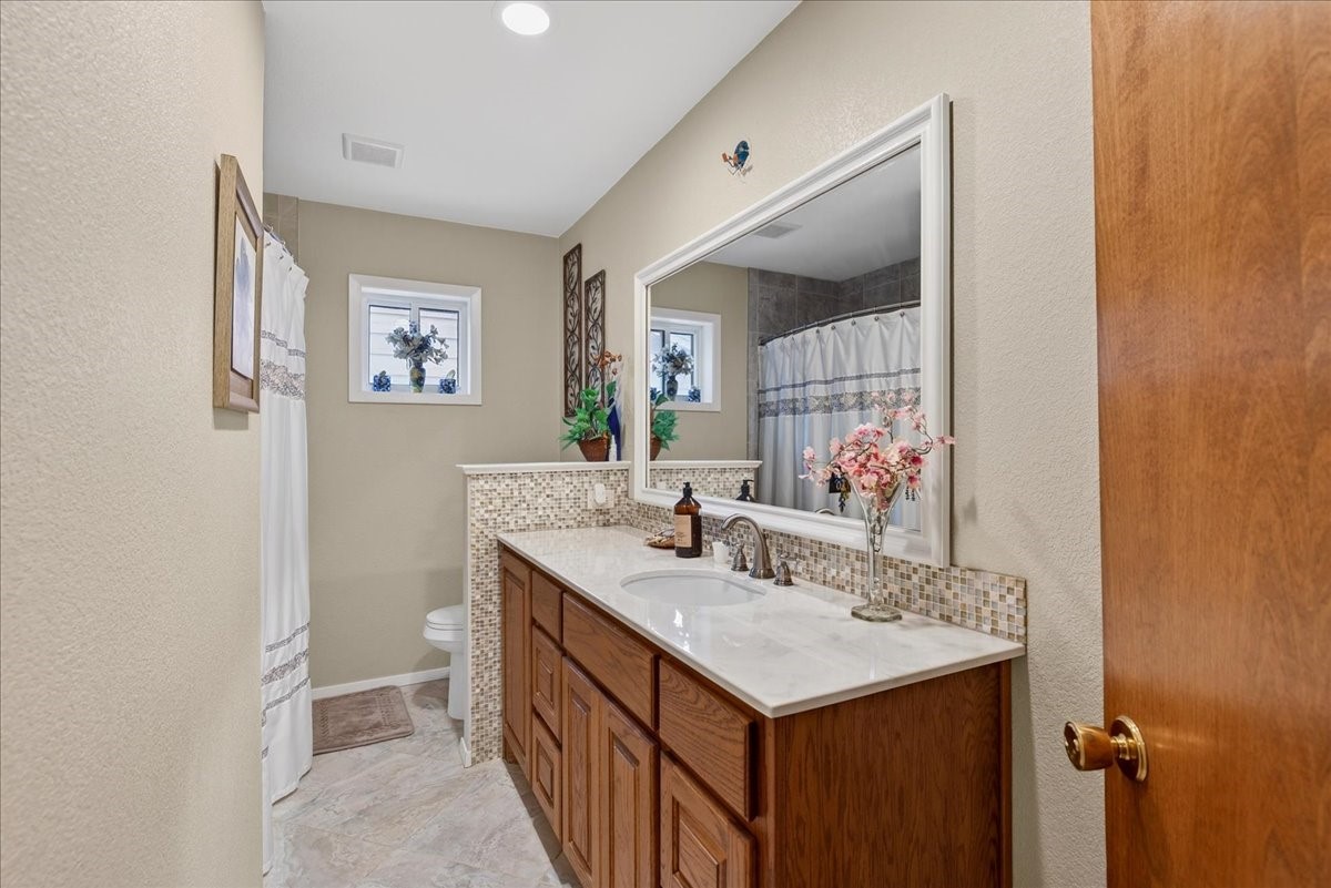 1808 E Cedar Elm Drive Arlington TX 76012