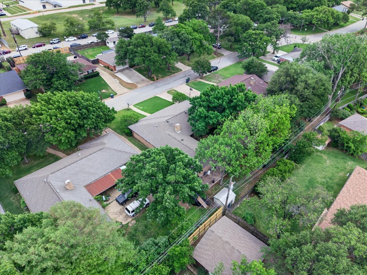 1808 E Cedar Elm Drive Arlington TX 76012
