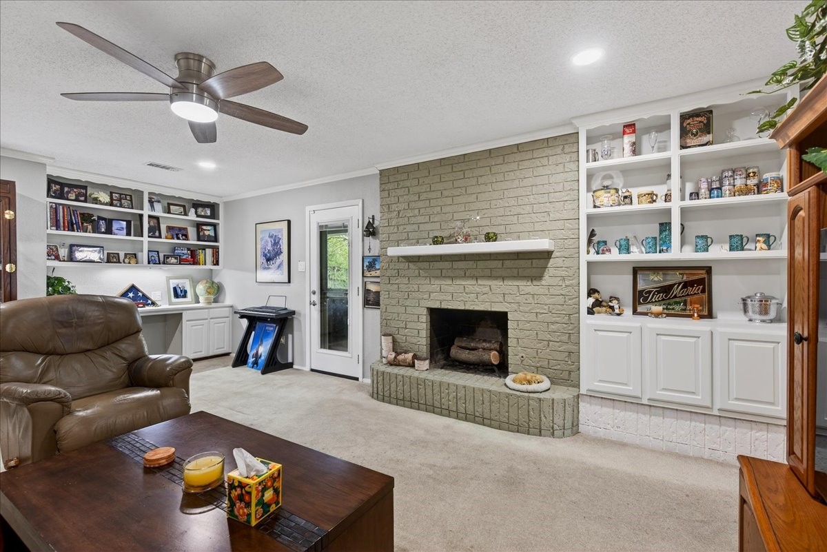 1808 E Cedar Elm Drive Arlington TX 76012