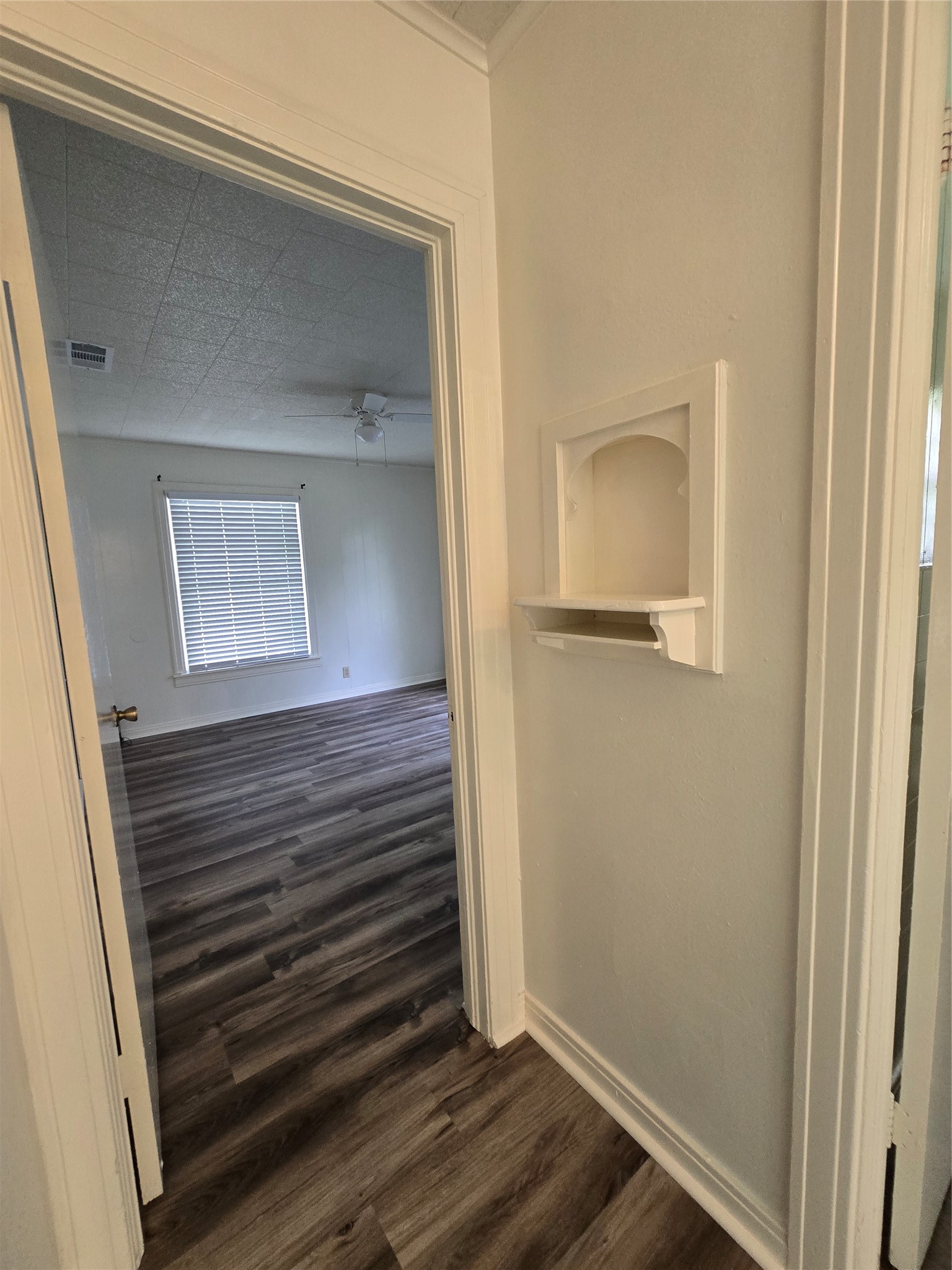 1813 Throckmorton Street Gainesville TX 76240