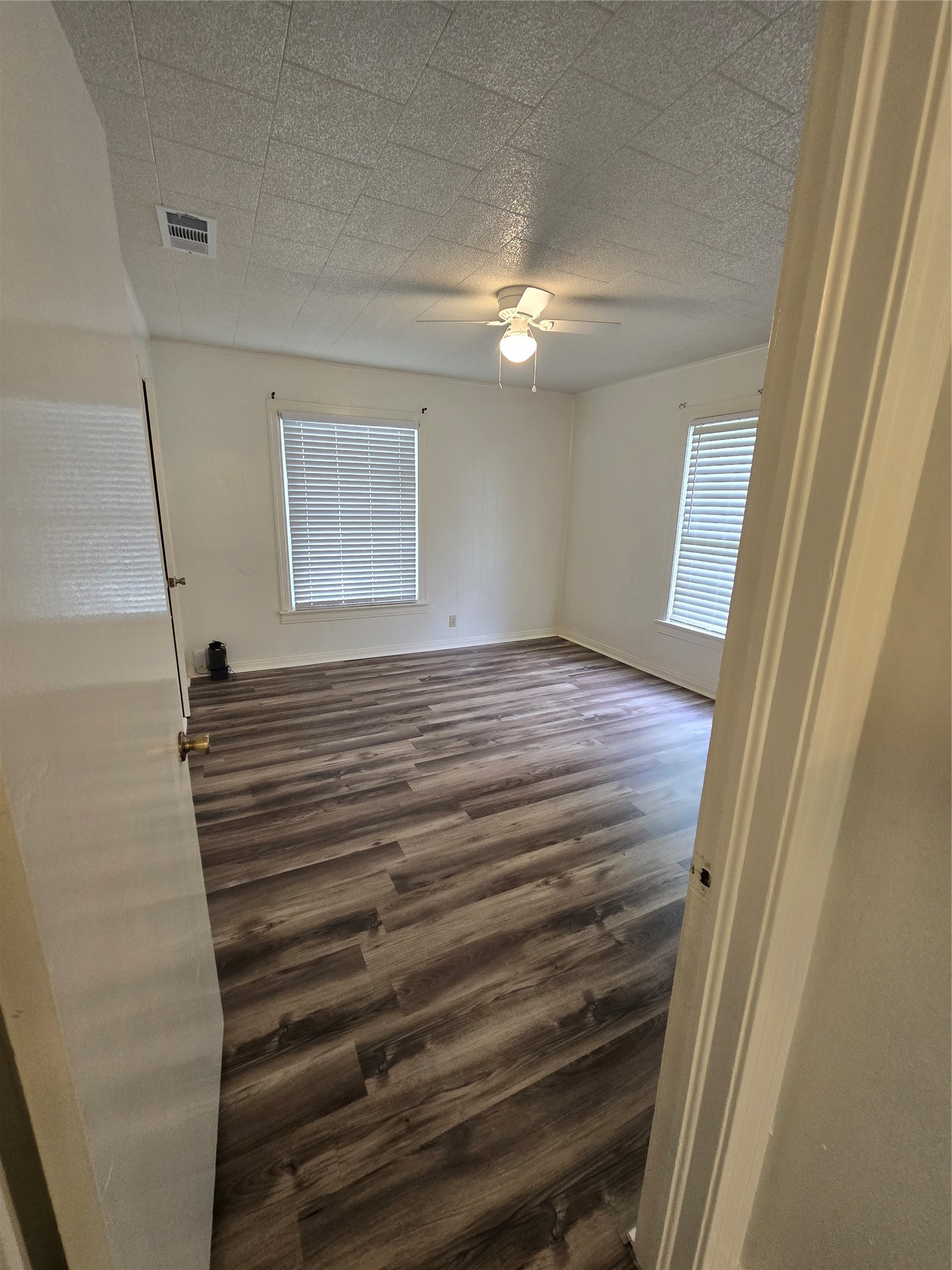 1813 Throckmorton Street Gainesville TX 76240