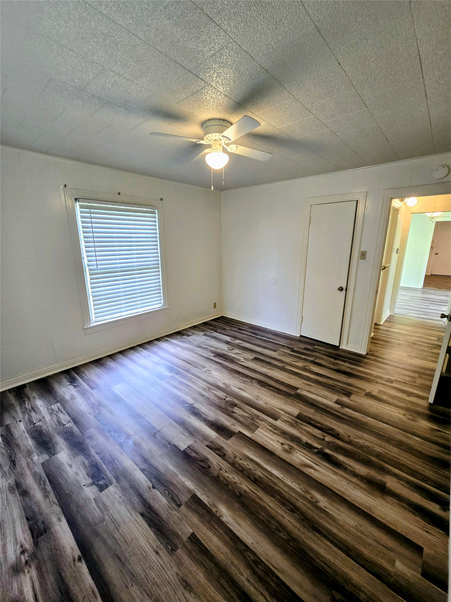 1813 Throckmorton Street Gainesville TX 76240