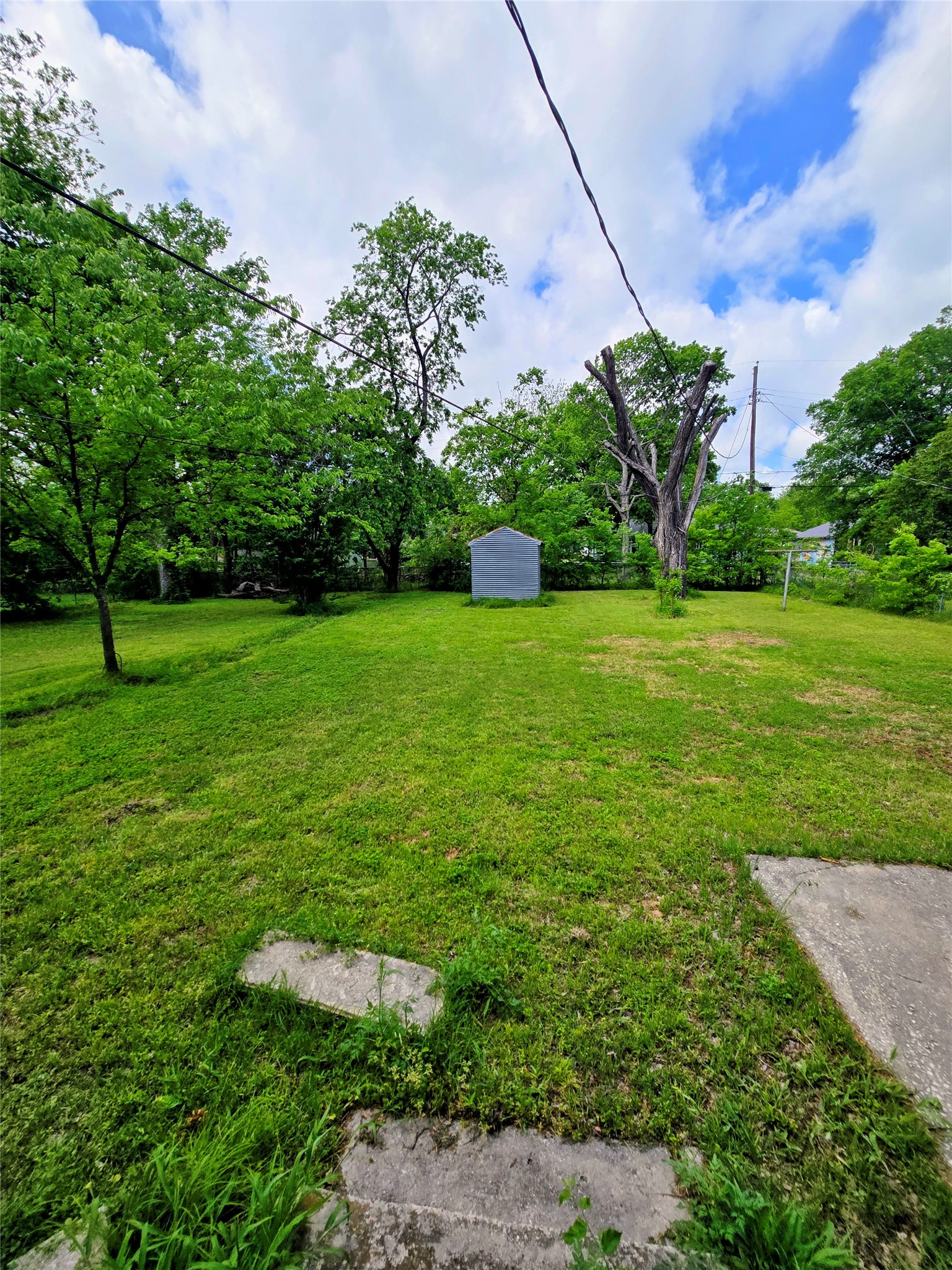 1813 Throckmorton Street Gainesville TX 76240