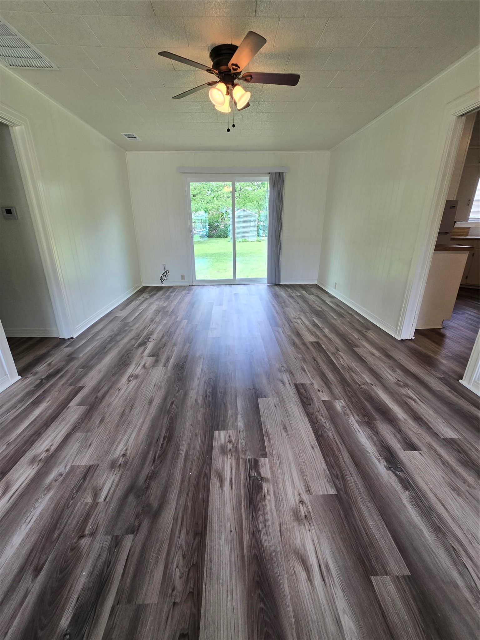 1813 Throckmorton Street Gainesville TX 76240