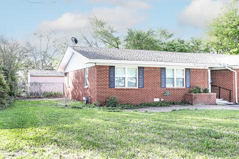 1209 Pebble Street Bowie TX 76230