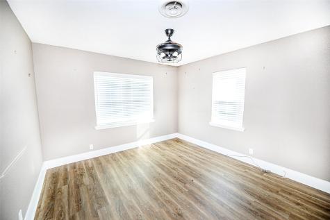 1209 Pebble Street Bowie TX 76230