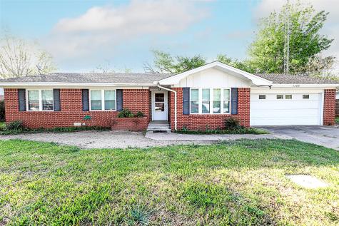 1209 Pebble Street Bowie TX 76230