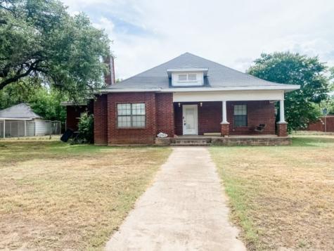 1200 S Walnut Street Brady TX 76825