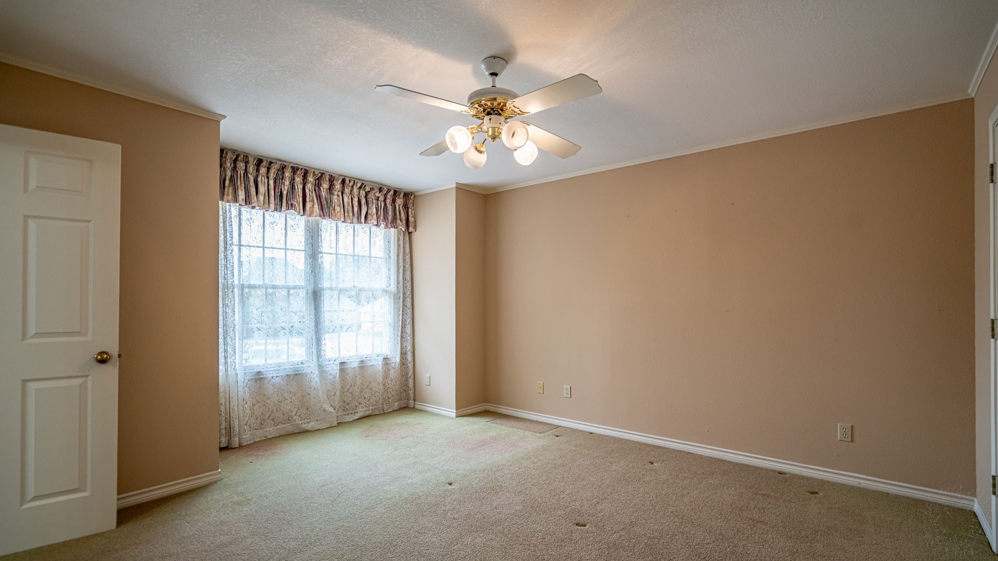 2401 Pebble Drive Granbury TX 76048