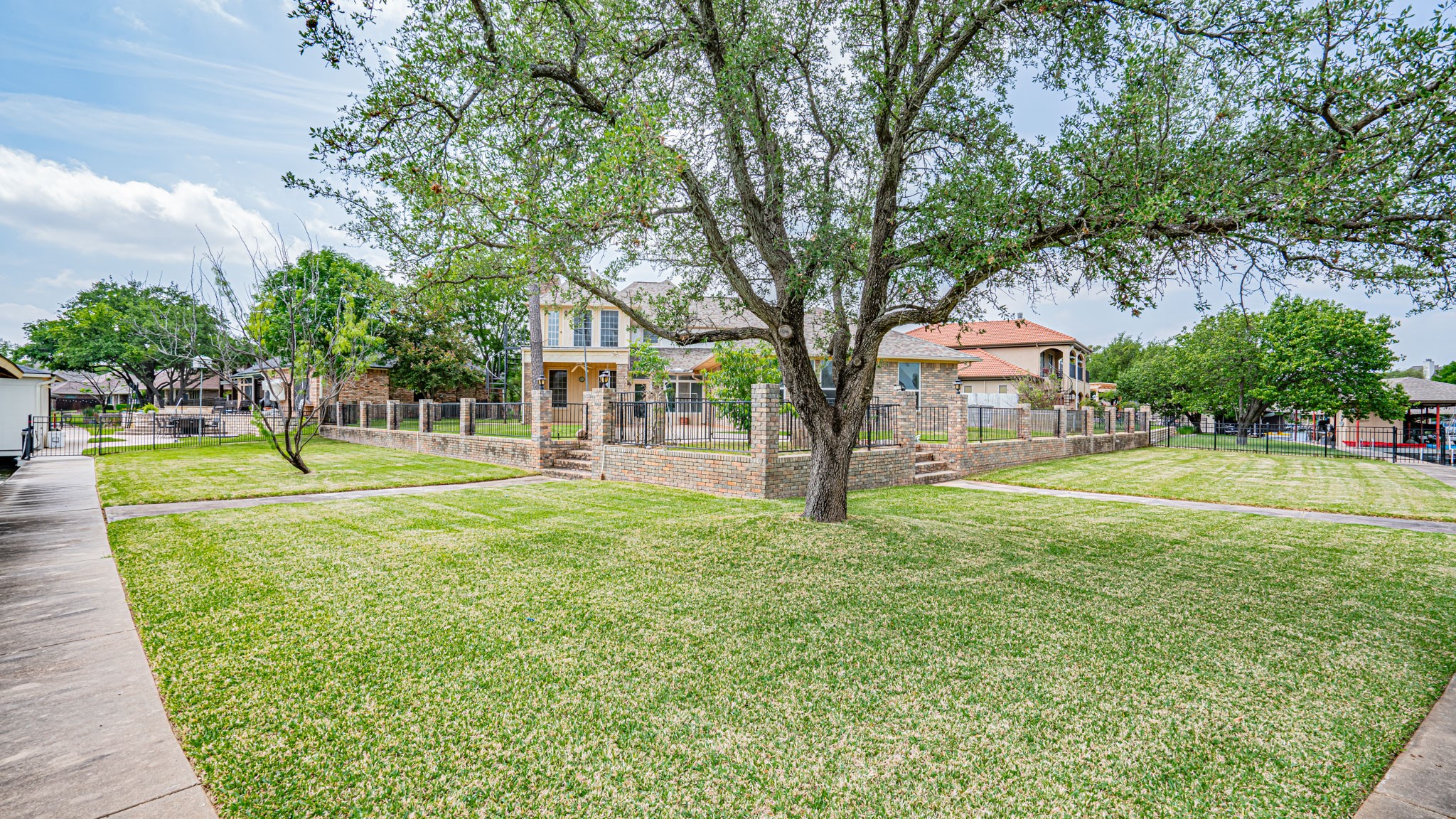 2401 Pebble Drive Granbury TX 76048