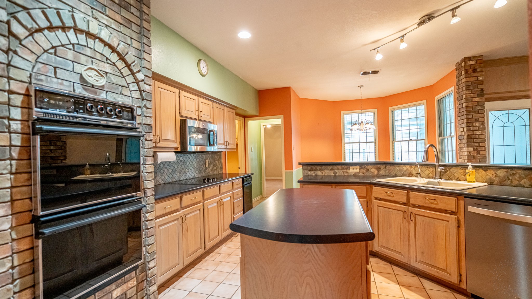 2401 Pebble Drive Granbury TX 76048