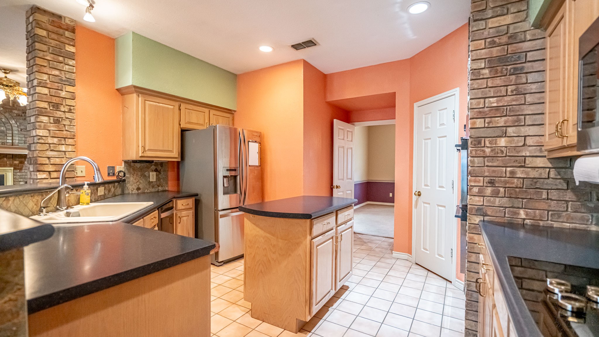 2401 Pebble Drive Granbury TX 76048