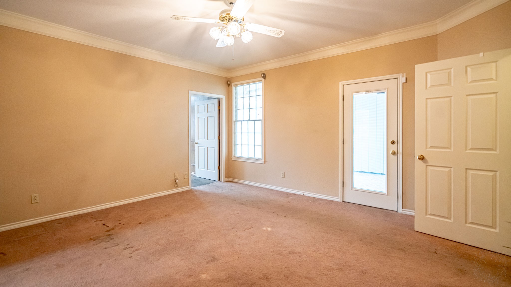 2401 Pebble Drive Granbury TX 76048