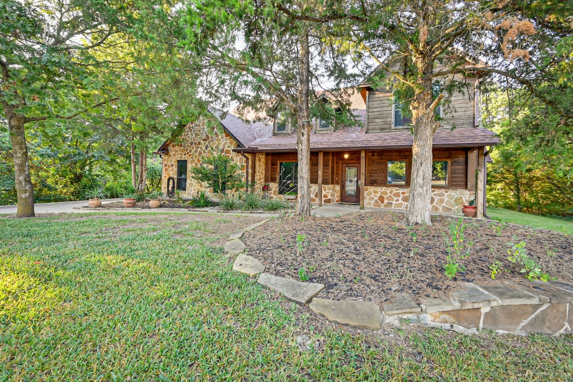 320 Oak Branch Circle Waxahachie TX 75167