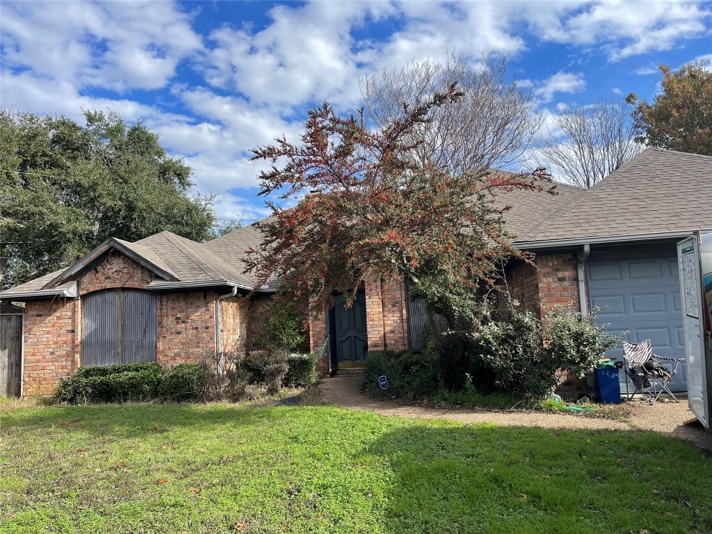 6401 Meadowmere Court Arlington TX 76001