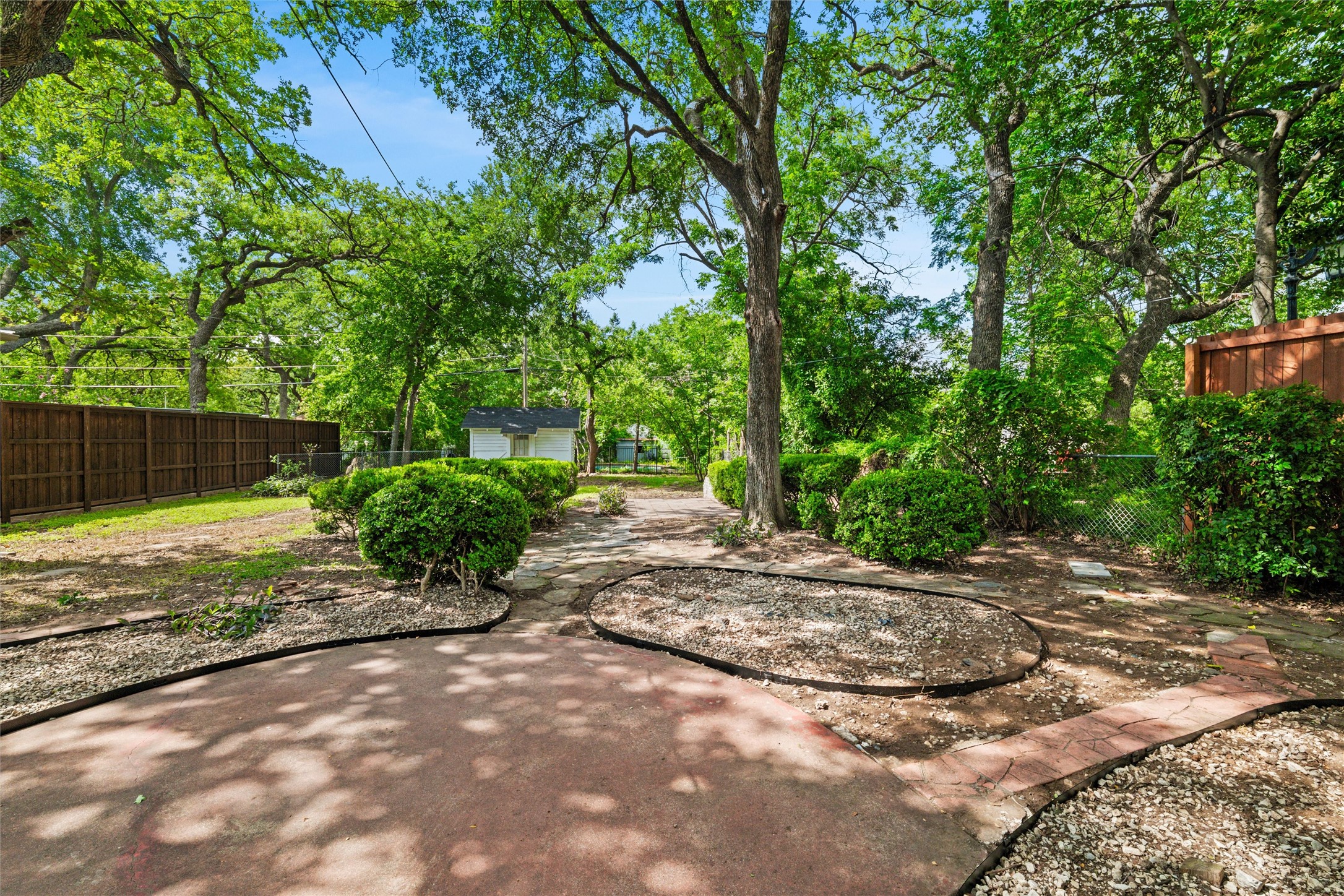 2228 Goldenrod Avenue Fort Worth TX 76111