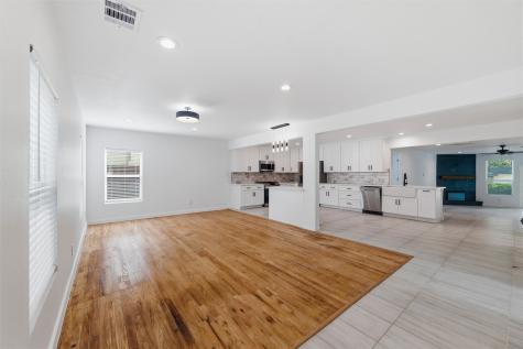2228 Goldenrod Avenue Fort Worth TX 76111