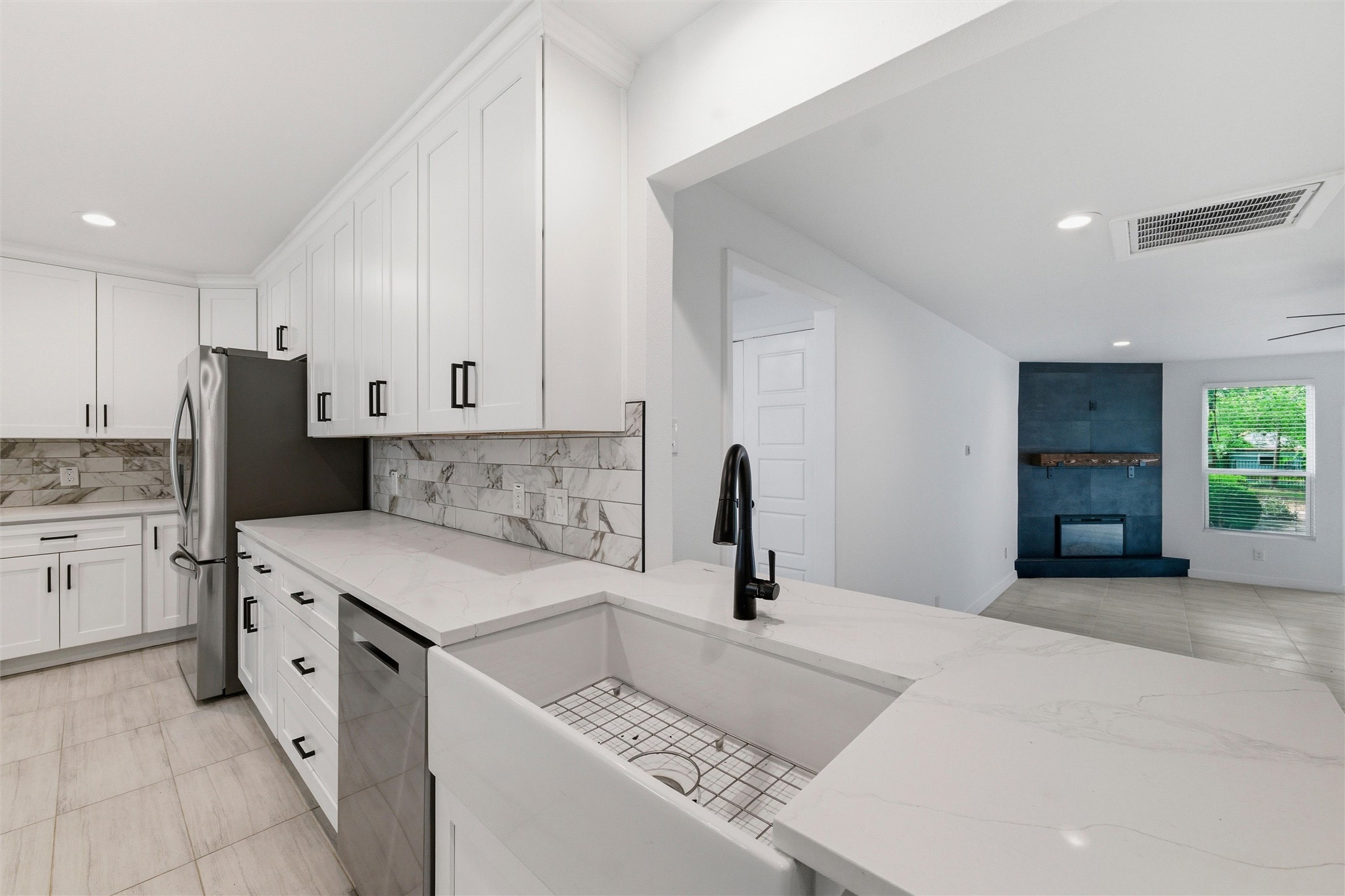 2228 Goldenrod Avenue Fort Worth TX 76111