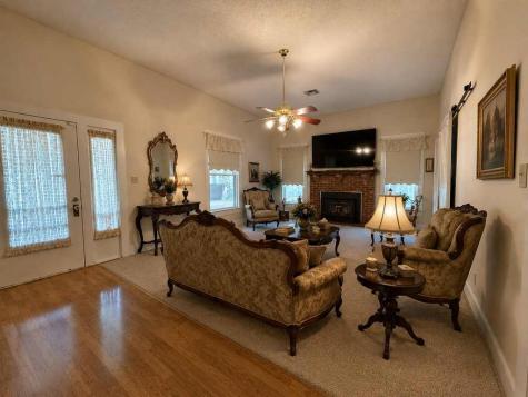 1708 S Wall Street Belton TX 76513