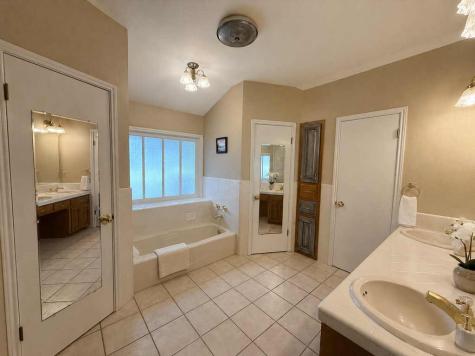 1708 S Wall Street Belton TX 76513