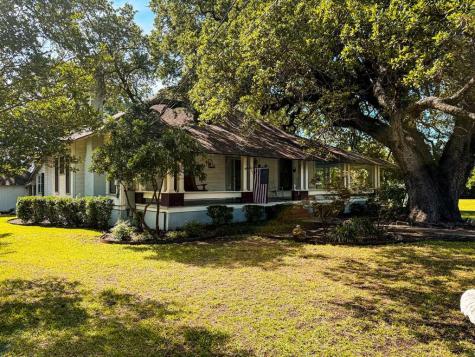 1708 S Wall Street Belton TX 76513