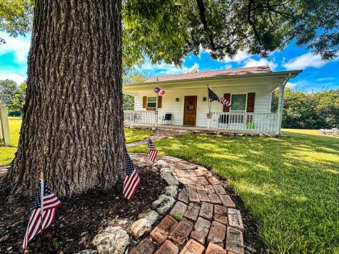 1708 S Wall Street Belton TX 76513